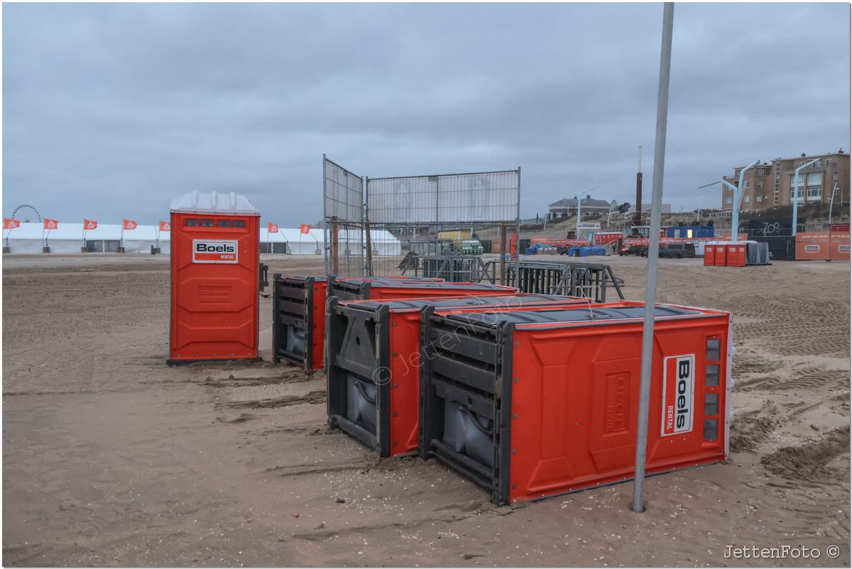 Nieuwjaarsduik 2026 Scheveningen. Foto-11.