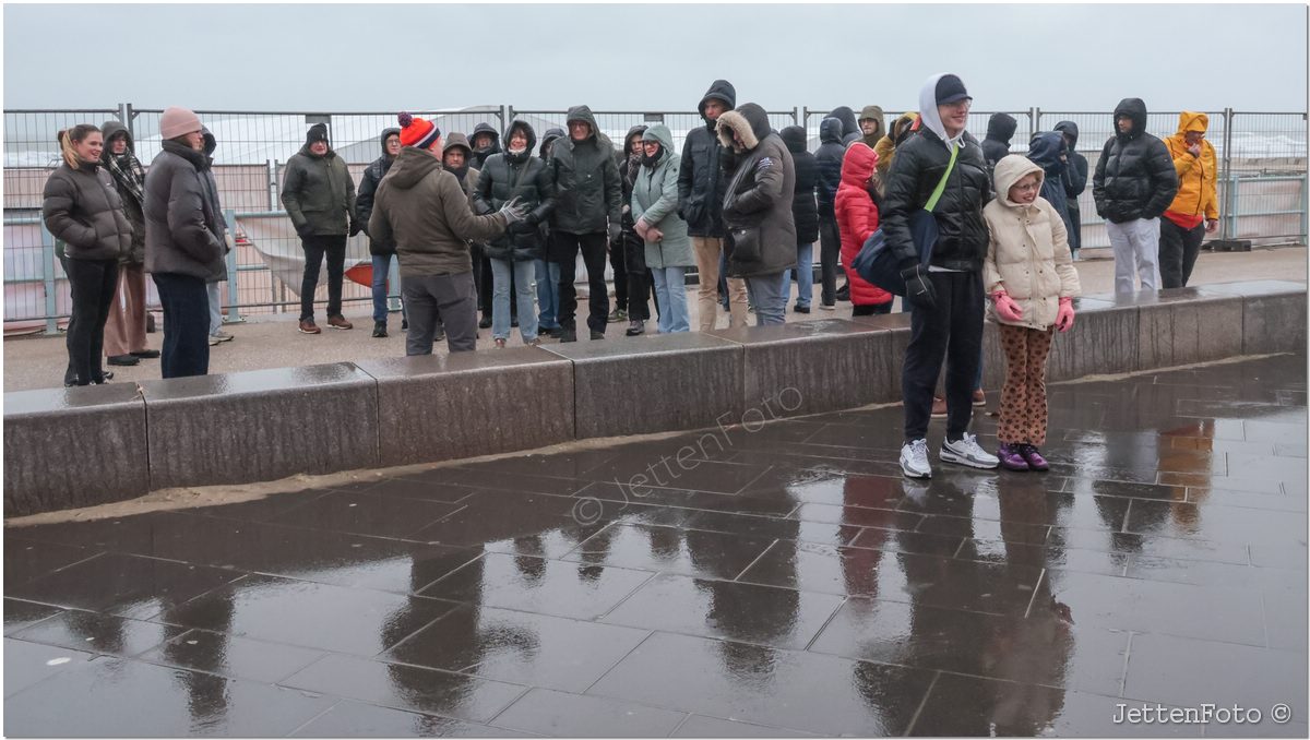 Nieuwjaarsduik 2026 Scheveningen. Foto-16.